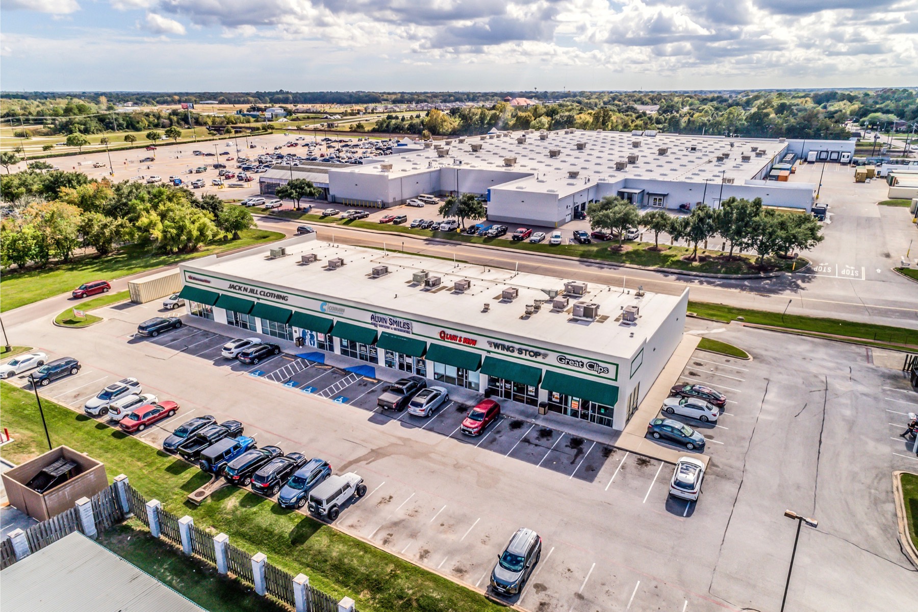 Tour Greens Houston synthetic putting green installation project in Alvin, Texas