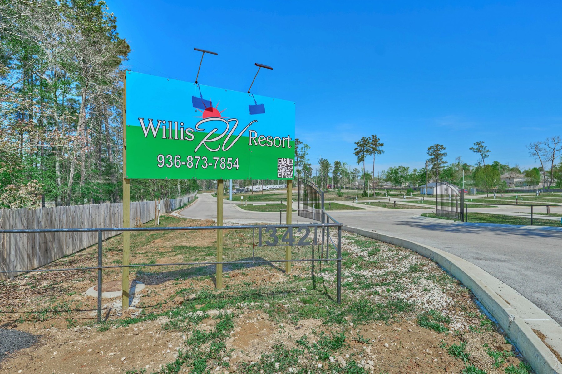 Tour Greens Houston synthetic putting green installation project in Willis, Texas