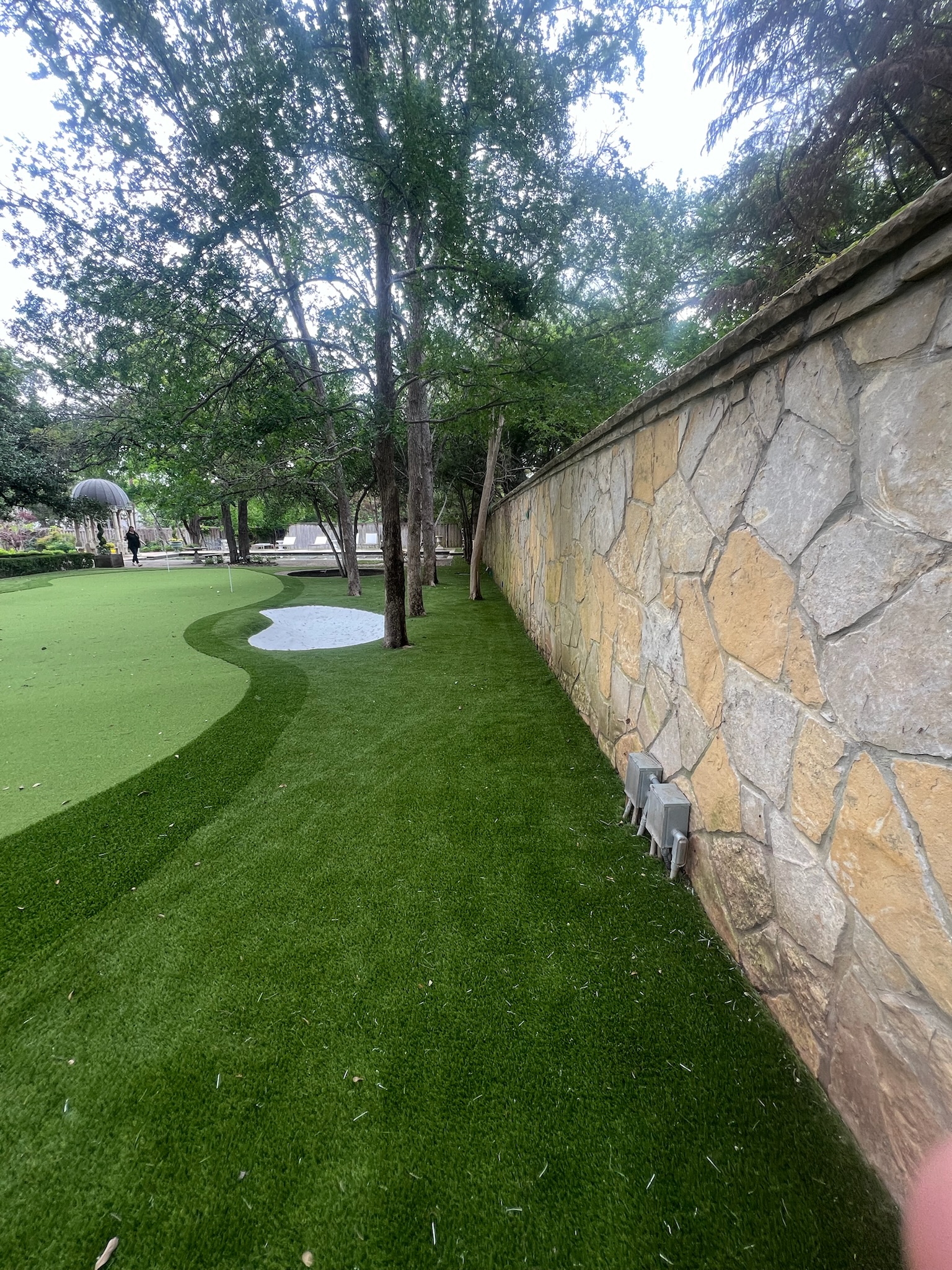 Tour Greens Houston installation project in Pearland, Texas